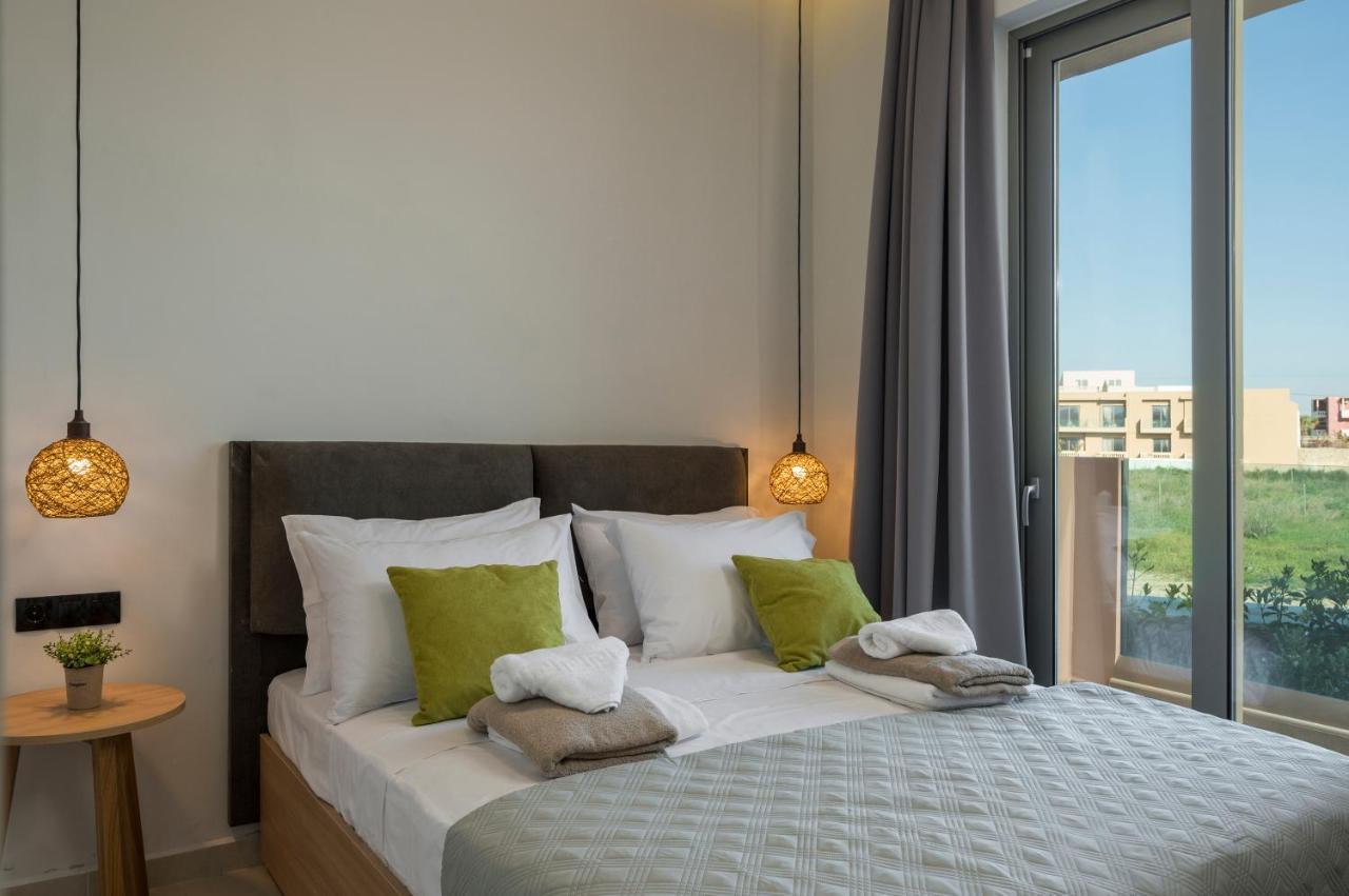 Aegean Breeze Luxury Apartments Next To The Sea Maleme Exteriör bild
