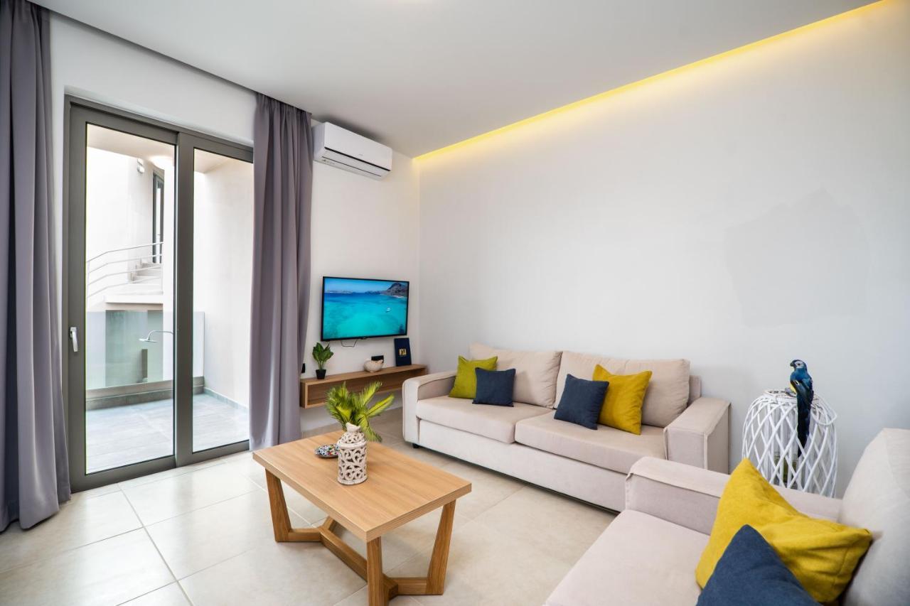 Aegean Breeze Luxury Apartments Next To The Sea Maleme Exteriör bild