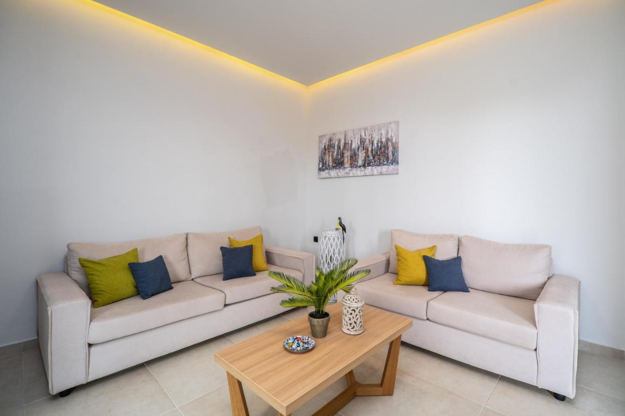 Aegean Breeze Luxury Apartments Next To The Sea Maleme Exteriör bild