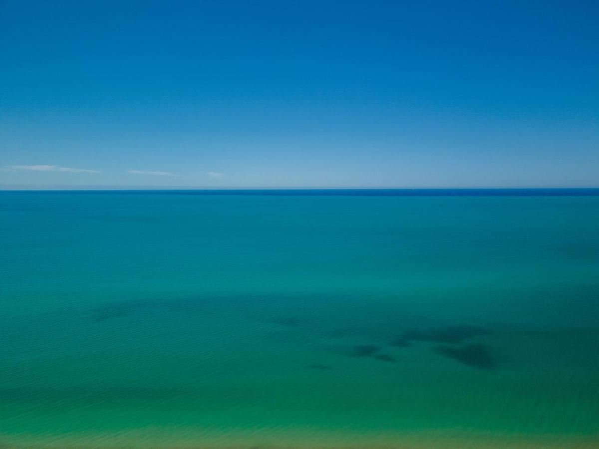 Aegean Breeze Luxury Apartments Next To The Sea Maleme Exteriör bild